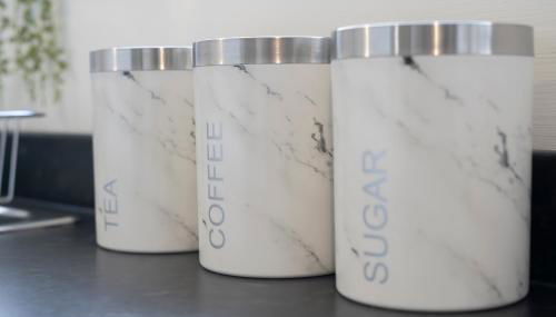 Modern - 2 Bed - Free Parking- by Holiday Homes - Foto 3