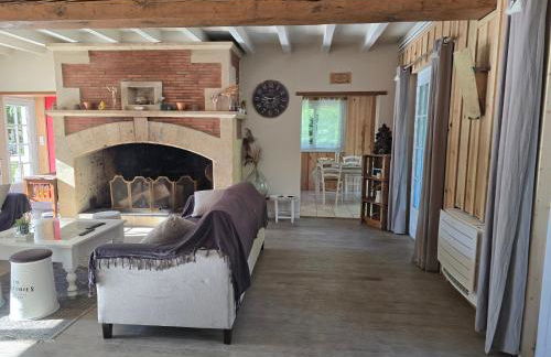 maison au calme avec piscine - Foto 23