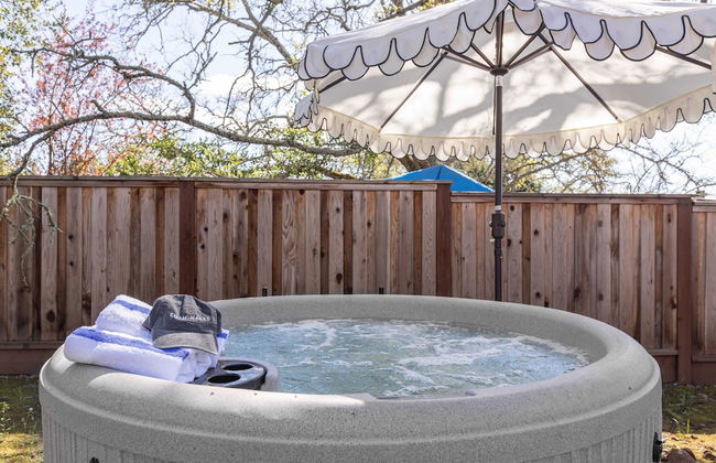 Jasmine by Avantstay Entertainers Paradise w/ Hot Tub, Pool Table & Large Patio - Foto 12