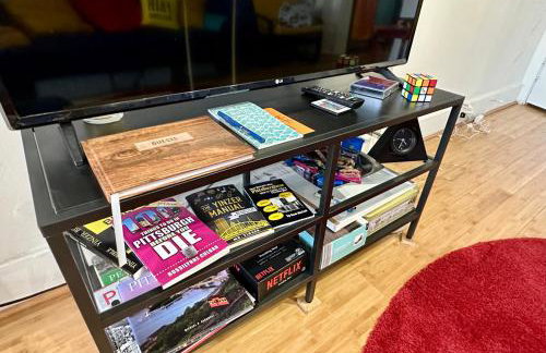 Unique Artsy 2 Bdrm Apt 1.5 mi from Downtown - Foto 11