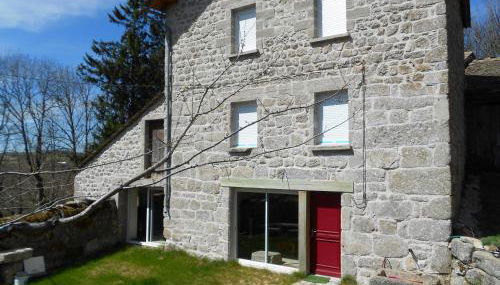 Gîte au calme pleine nature près d'un ruisseau - Foto 2