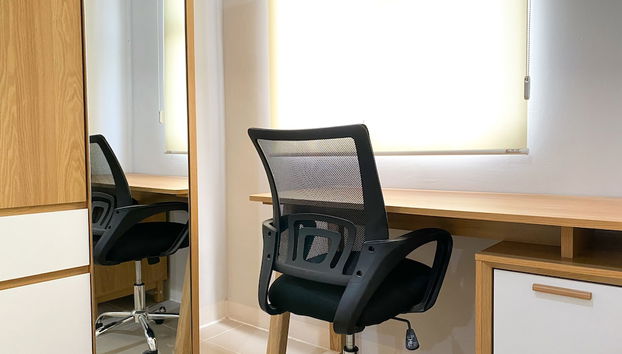 Serene Designed Studio Transpark Juanda Bekasi Timur Apartment - Foto 3, Habitación