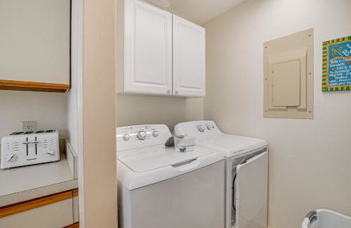 Oceanfront Condo with Pool Access in Surfside Beach! - Foto 21