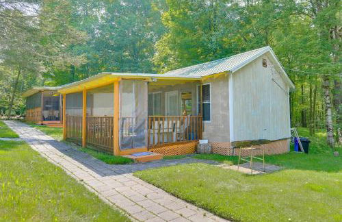 Screened Porch and Fire Pit Cabin Near Bethel Woods - Foto 14