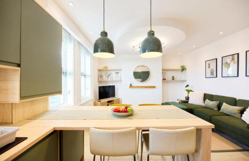 Aura - Elegant Retreat in Prime Leeds Location! - Foto 25