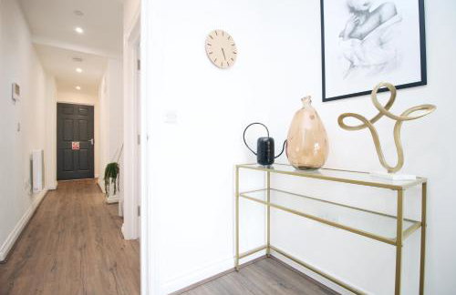 The North - City Centre 3 Bed Flat with Parking and Balcony - Foto 24