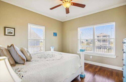 Cottage By The Sea by Ryson Vacation Rentals - Photo 44