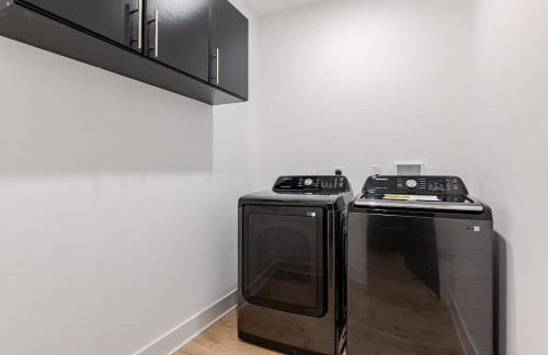 Modern Lakeview Home with Private Dock Sleeps 5 - Foto 39