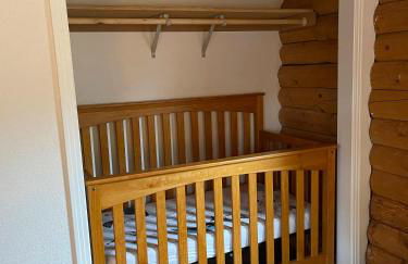 Log Cabin w/ pool, spa, game room, sleeps 20 - Foto 65