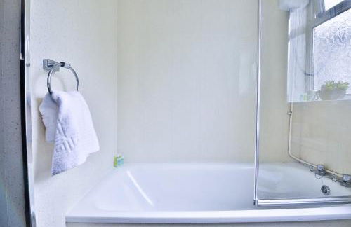 Modern 2BR Flat in Swansea Near City Centre - Foto 2