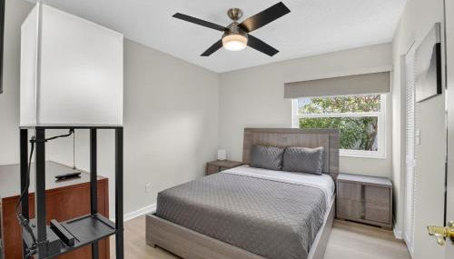 Family-Friendly Boca Gem! 4BR 3BA with Pool & Sauna - Foto 5