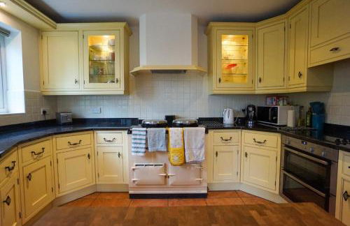 Stunning 7-Bed Home in Lichfield - Foto 18