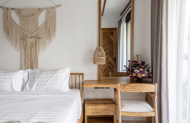 Udara by EVDEkimi - Spacious 4BR Pool villa with Lush garden at Artistic Center of Ubud - Foto 10