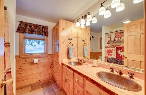 Pittsburg Lake House with Magalloway Mountain Views! - Foto 19