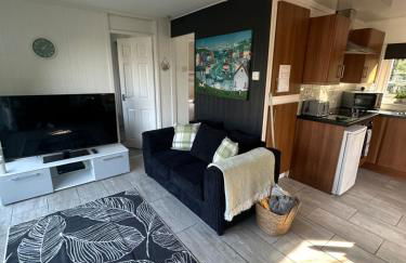 92 Lake View - Photo 2