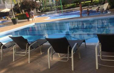 Flat Familiar a 400 metros do Hot Park com Piscinas e Conforto - Foto 47