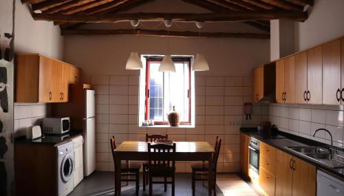 Adega do Xelica - Holiday Cottage - Photo 3