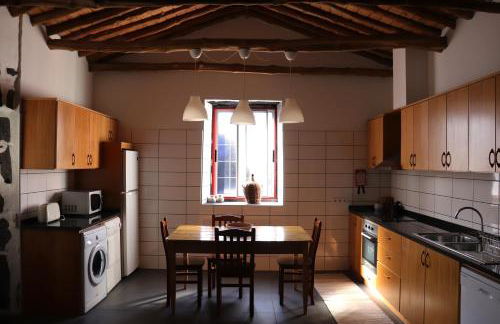 Adega do Xelica - Holiday Cottage - Photo 3