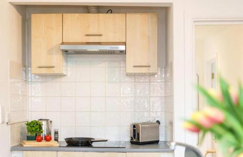 Stylish and Spacious Peckham Flat - Photo 13