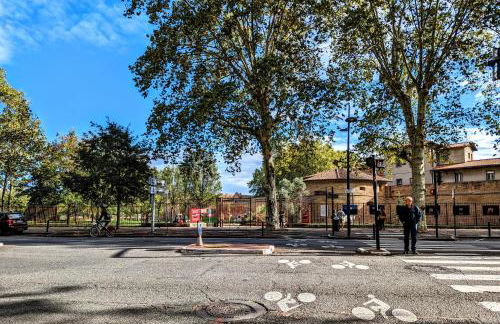 Grand duplex - Parking privé - Centre - Calme - Foto 32