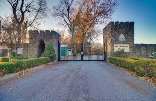 Lake and Sunset Views Spacious Monkey Island Home - Foto 25