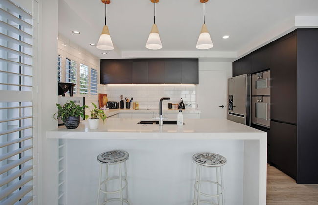 The Oasis Home with Hot Tub and Parking - Foto 11