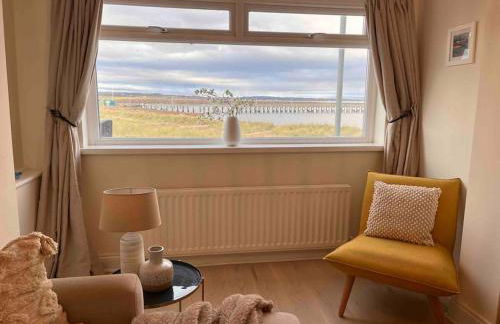 Amazing sea views and hot tub - Photo 4