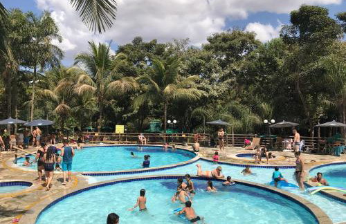 Paradise Temporada Cobertura 4 Quartos com Jacuzzi e Churrasqueira no Thermas Paradise - Rio Quente - Foto 4