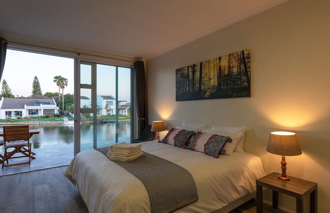 Marina Views - Photo 3