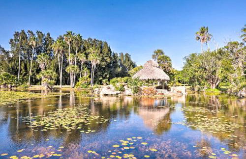 Riverfront Merritt Island Bungalow with Dock and Deck - Foto 30