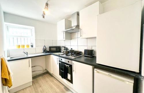 The County Staycation - Photo 15