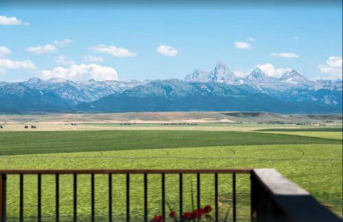 Luxury Home with Stunning 4 Peak Views - Foto 2