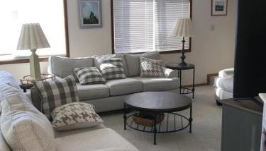 Great Value - Oceanside Raised Ranch Location Is Perfect For Walking To Beach, Restaurants, Pizza, Ice Cream Or Coffee 13419 - Foto 4