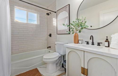 Casa Paradiso with Private Pool Firepit & Putting Green - Foto 66