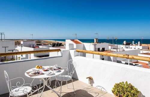 Habitaciones y Apartamentos en el centro La Jábega by Conil Home - Photo 2