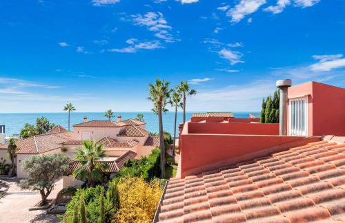 Las Dunas de Marbella - Beachfront 3 Bed Townhouses - Photo 41