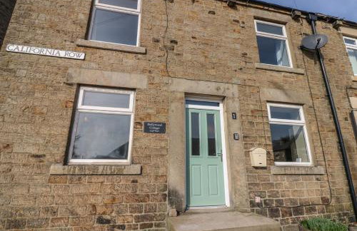 Hollywood Cottage - Photo 2