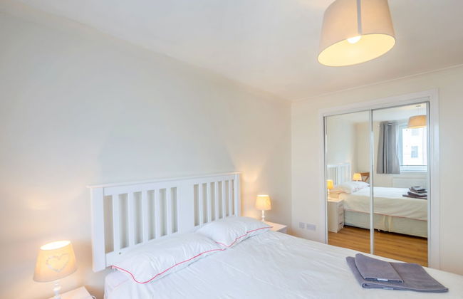 Stunning Shore Apartment with Balcony - Foto 8