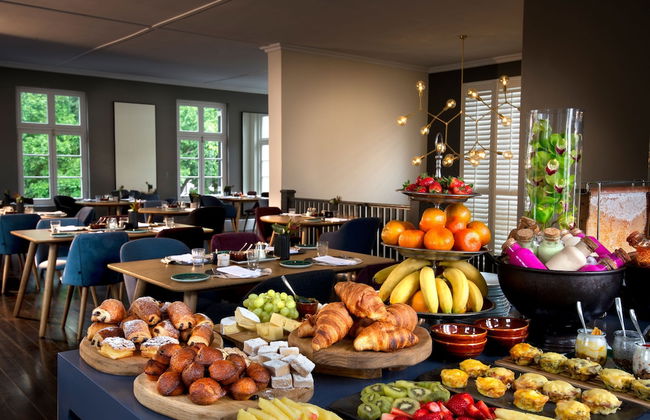 More Quarters Hotel - Photo 50