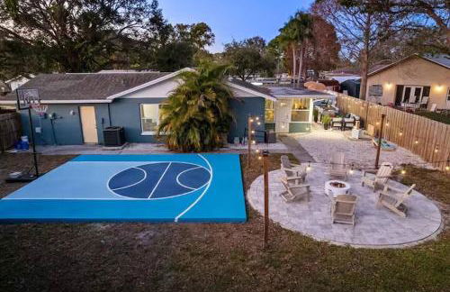New listing~10 min to beach~Back yard fun~Pool - Foto 4