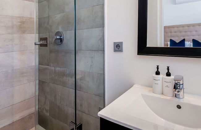 Beautiful Holiday Apartment Overlooking the Beach Modoco - Foto 37