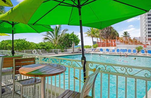 Relaxing Beach Escape - Oceanfront Pool and Tiki - Foto 22