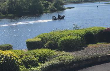 Ardhowen Bay lakefront holiday accommodation - Foto 4