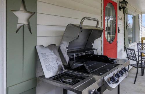 New River Gorge Cottage w Hot Tub, Fire Pit, Grill - Foto 26