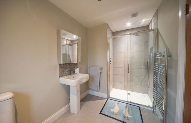 Hillcrest - 8 Person Luxury House and Hot Tub - Foto 16