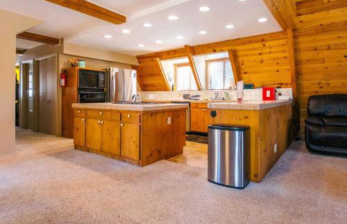 Furnished Deck and Fire Pit Happy Jack Cabin - Foto 11