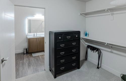 Convention Ctr Bespoke Beauty - 2BD Pool,Gym,Hot tub,Pkg - Foto 33