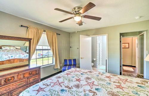 Centrally Located Lawton Home Dogs Welcome! - Foto 15