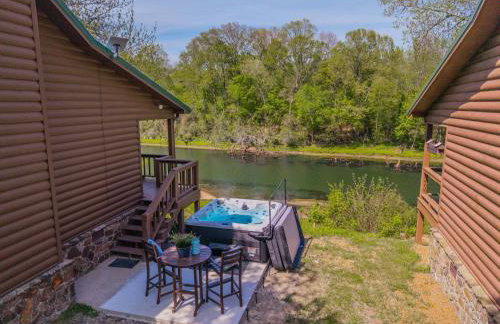 Riverfront Little Red Cabin, Hot Tub, World-class Trout Fishing, Views & Boat Access - Photo 54