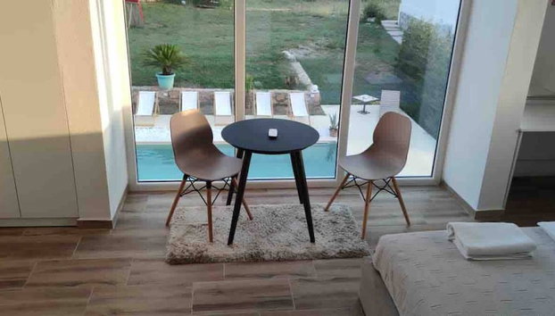 The Rock Star's Villa With Private Pool And Beach - Photo 4, Room